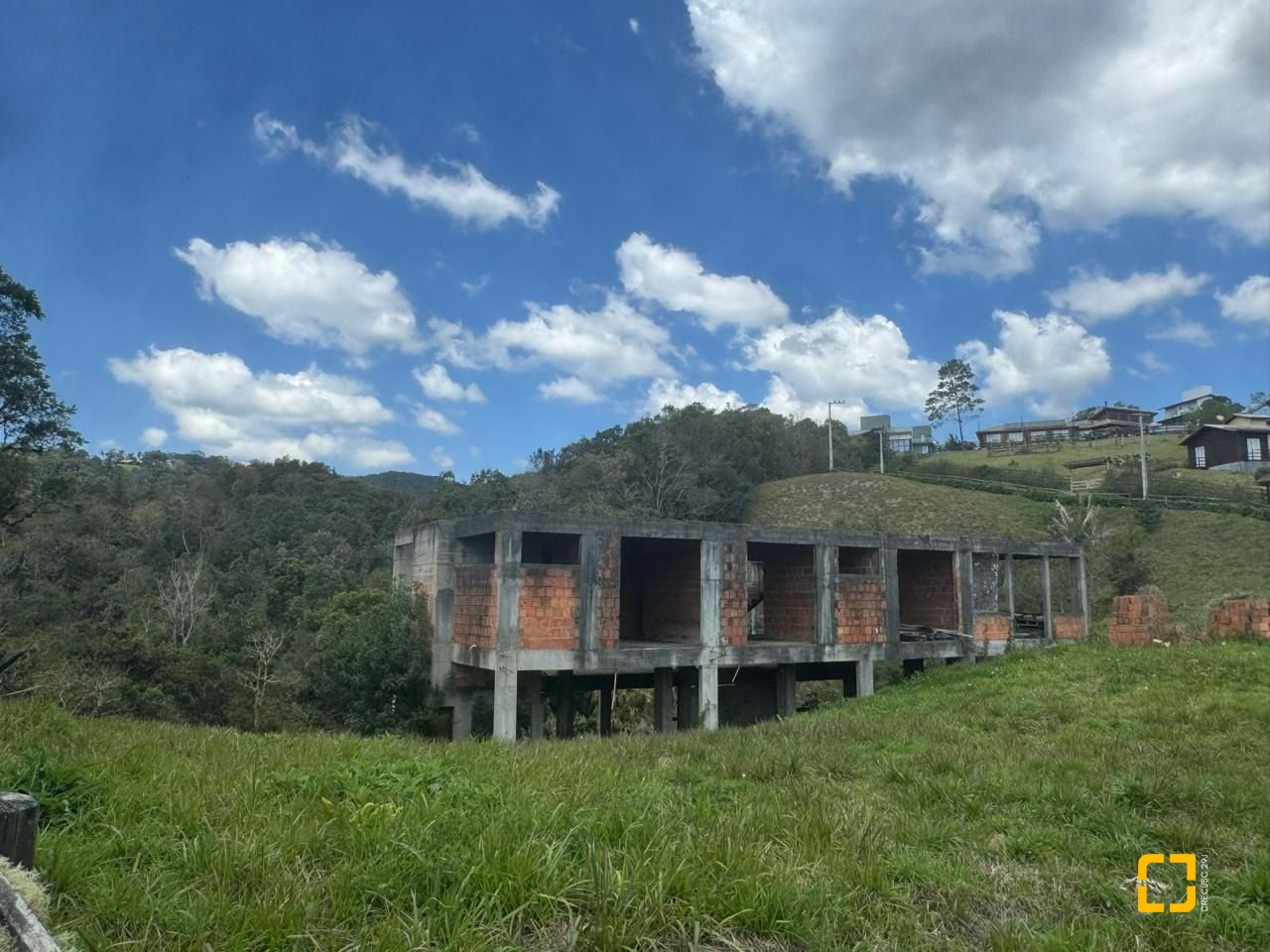 Sítio com 5112m², no bairro Invernadinha em Rancho Queimado