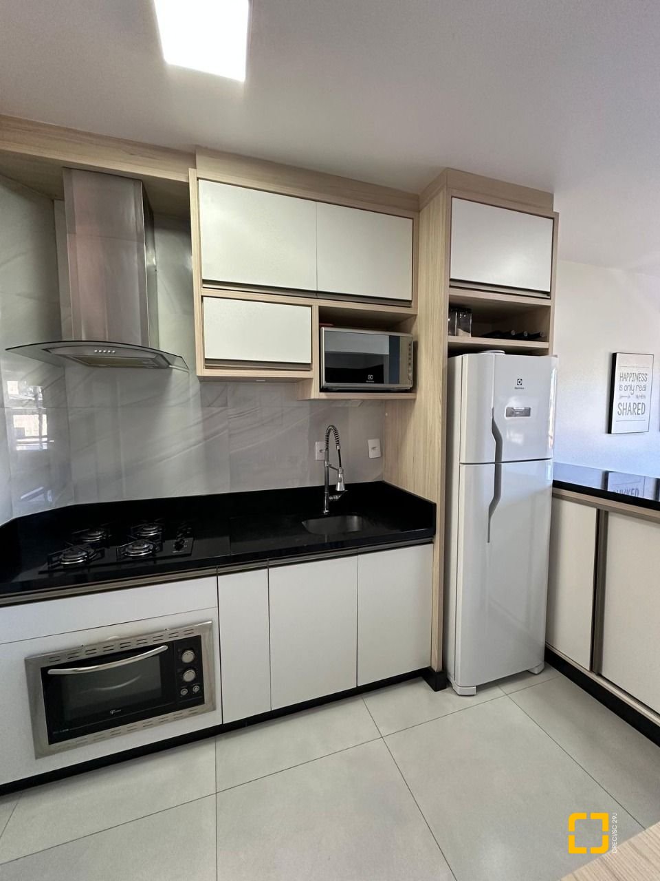 Apartamento com 55m², 2 quartos, 1 garagem, no bairro Canasvieiras em Florianópolis