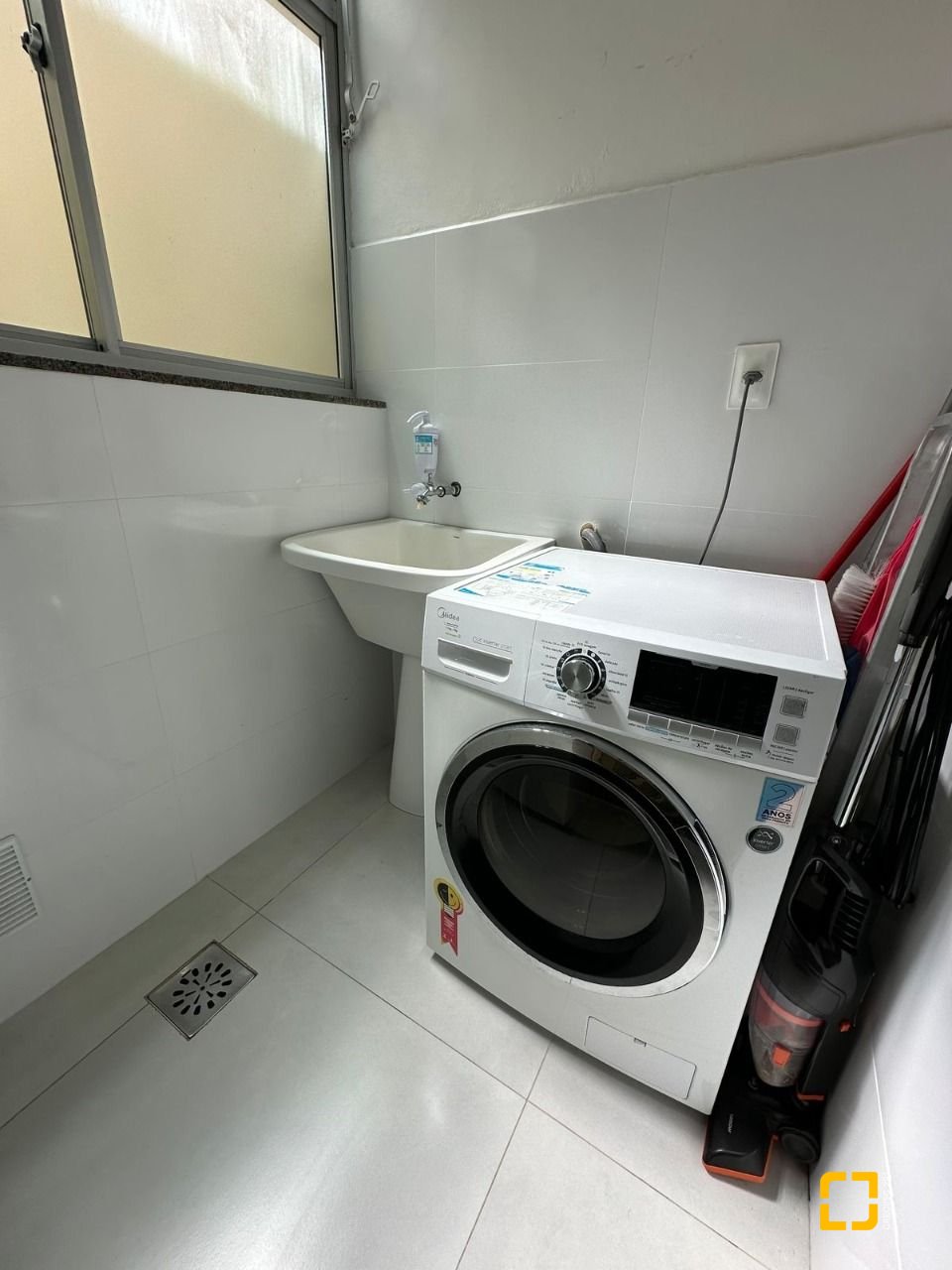 Apartamento com 55m², 2 quartos, 1 garagem, no bairro Canasvieiras em Florianópolis