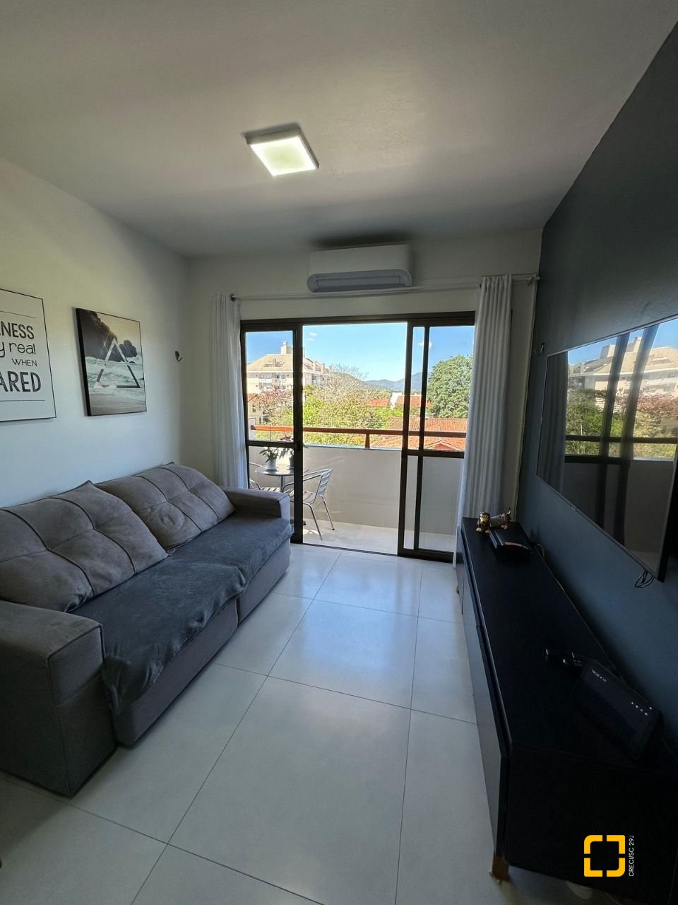 Apartamento com 55m², 2 quartos, 1 garagem, no bairro Canasvieiras em Florianópolis
