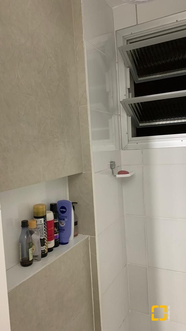 Apartamento com 92m², 4 quartos (sendo 1 suíte), 1 garagem, no bairro Centro em Florianópolis
