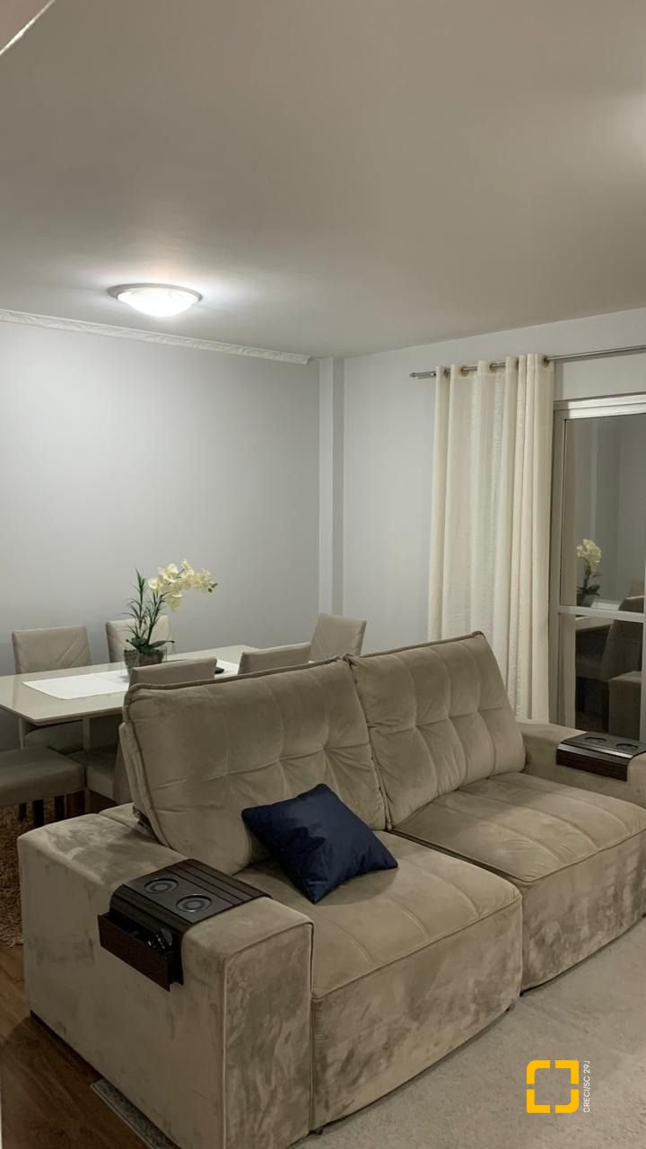 Apartamento com 92m², 4 quartos (sendo 1 suíte), 1 garagem, no bairro Centro em Florianópolis