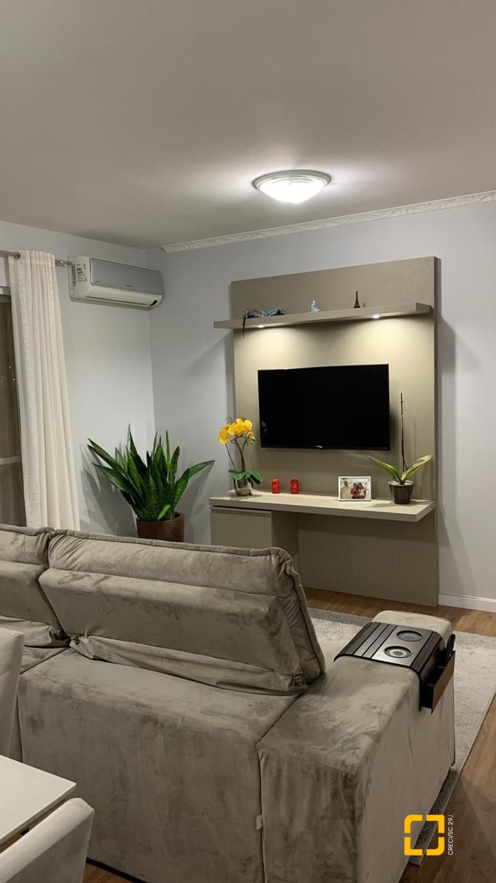 Apartamento com 92m², 3 quartos (sendo 1 suíte), 1 garagem, no bairro Centro em Florianópolis