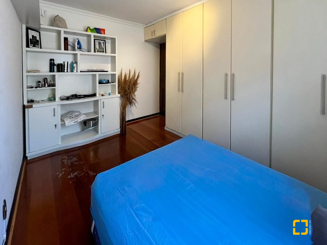 Casa com 362m², 6 quartos (sendo 1 suíte), 4 garagens, no bairro Abraão em Florianópolis