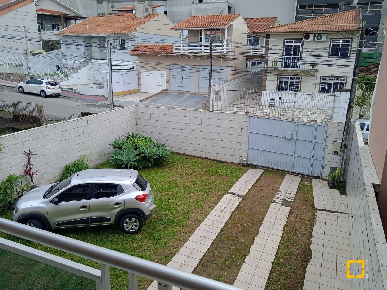 Casa com 260m², 4 quartos (sendo 1 suíte), 6 garagens, no bairro Nossa Senhora do Rosário em São José
