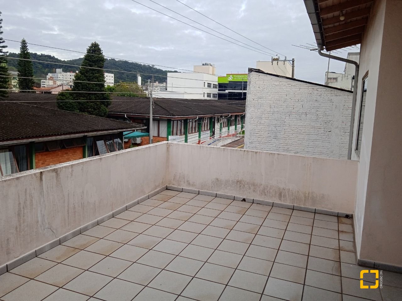 Casa com 260m², 4 quartos (sendo 1 suíte), 6 garagens, no bairro Nossa Senhora do Rosário em São José