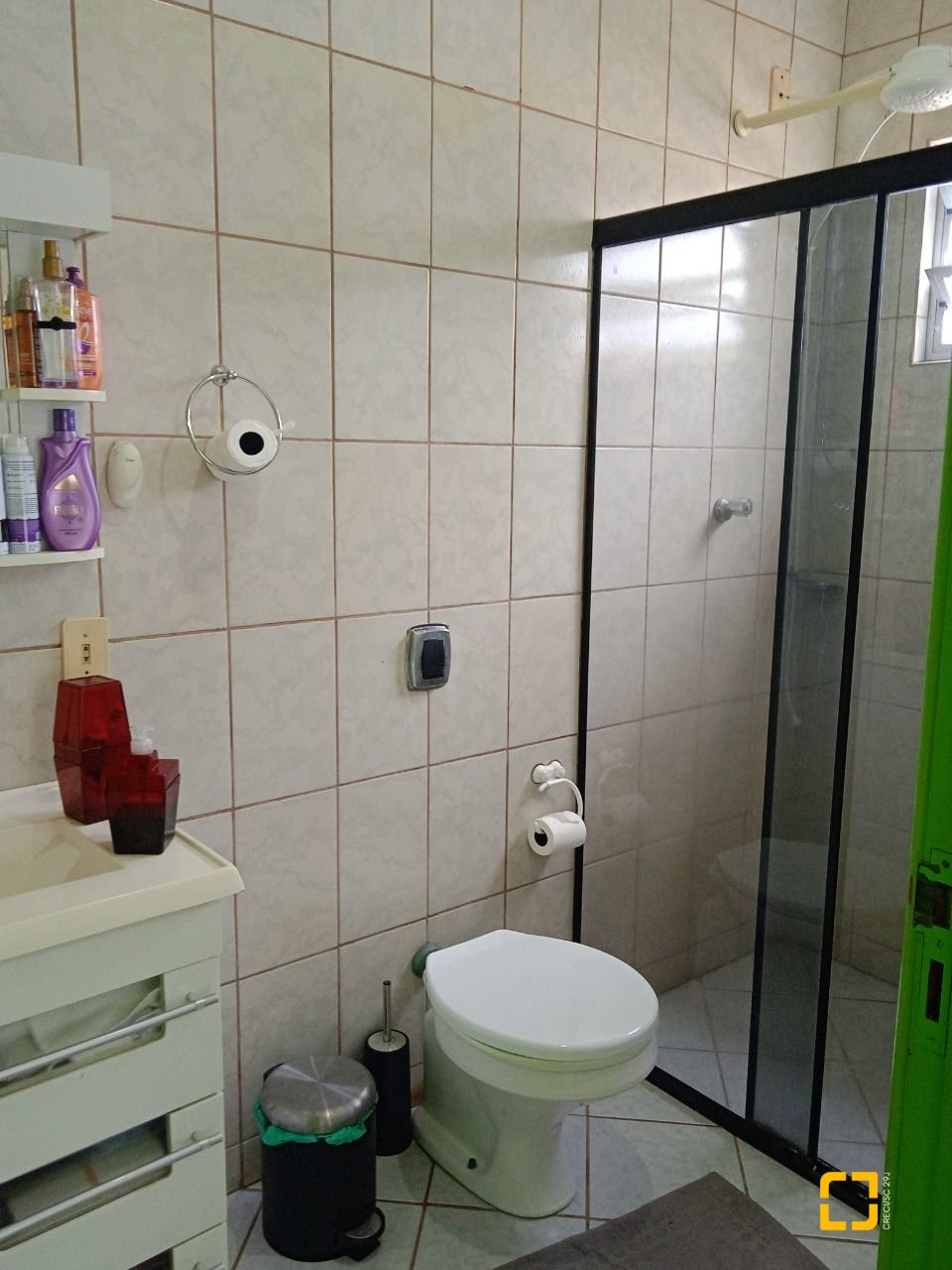 Casa com 260m², 4 quartos (sendo 1 suíte), 6 garagens, no bairro Nossa Senhora do Rosário em São José
