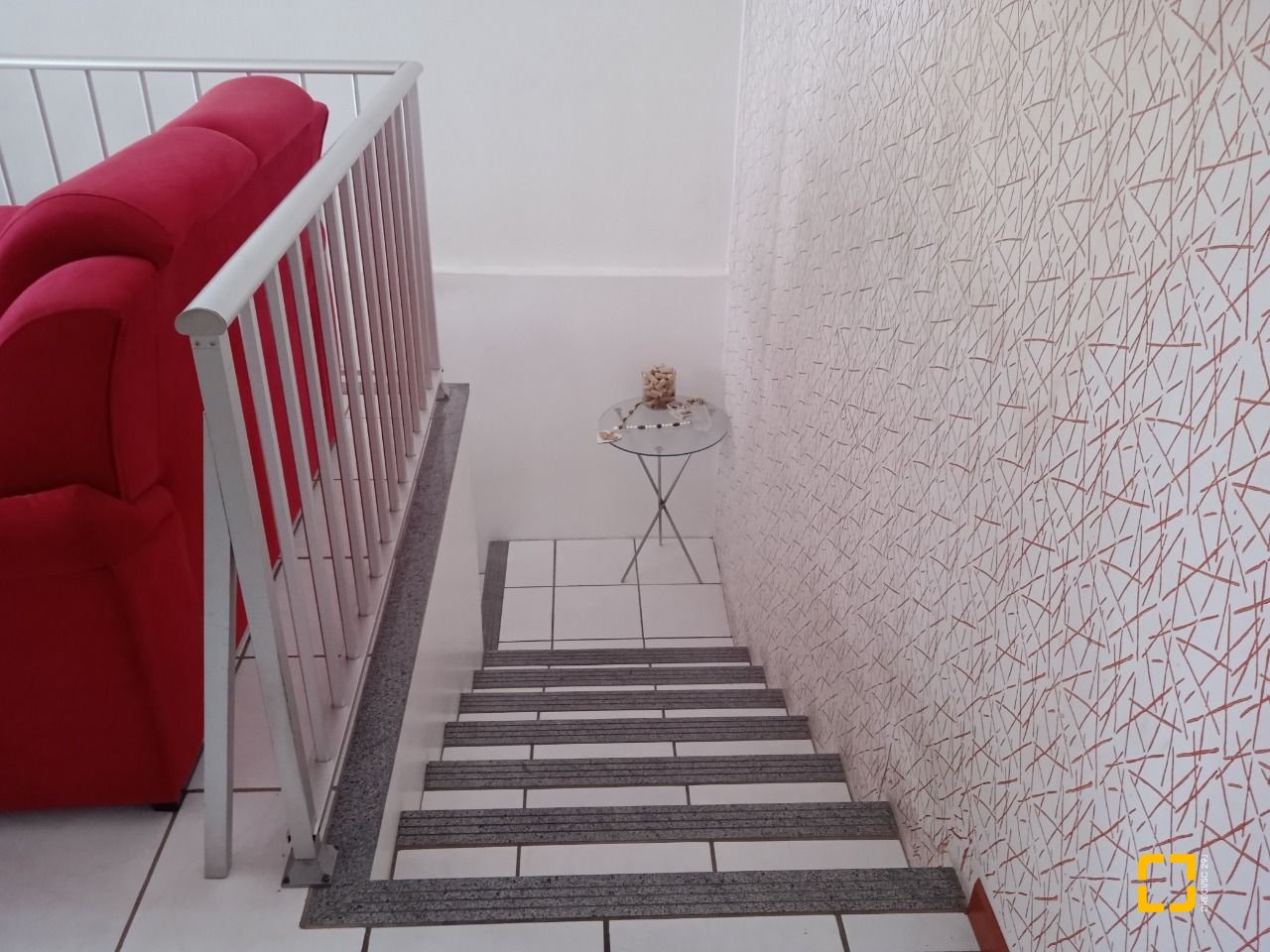 Casa com 260m², 4 quartos (sendo 1 suíte), 6 garagens, no bairro Nossa Senhora do Rosário em São José