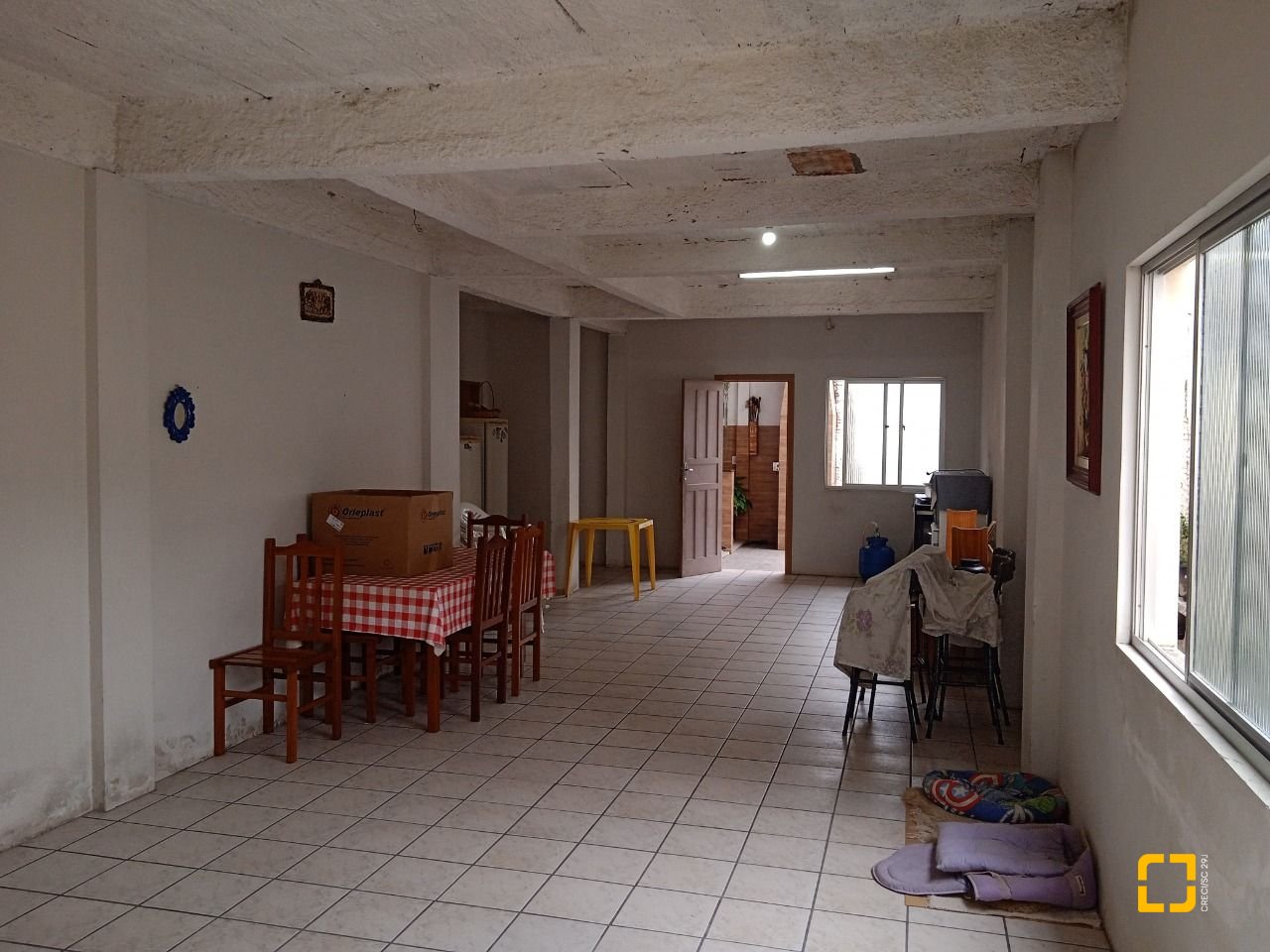 Casa com 260m², 3 quartos (sendo 1 suíte), 6 garagens, no bairro Nossa Senhora do Rosário em São José