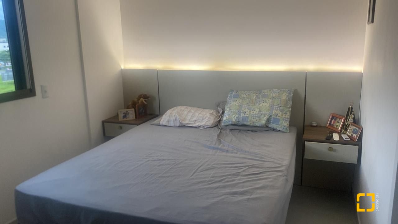Apartamento com 65m², 2 quartos (sendo 1 suíte), 2 garagens, no bairro Cidade Universitaria Pedra Branca em Palhoça