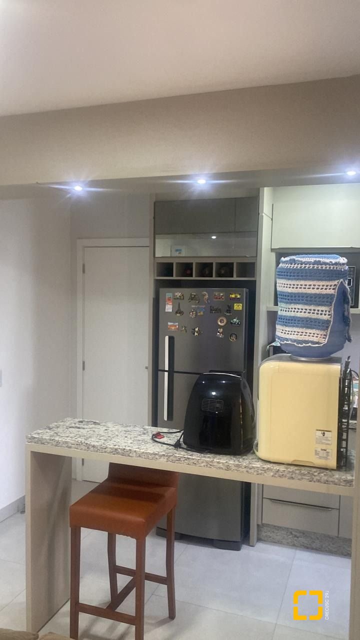Apartamento com 65m², 2 quartos (sendo 1 suíte), 2 garagens, no bairro Cidade Universitaria Pedra Branca em Palhoça