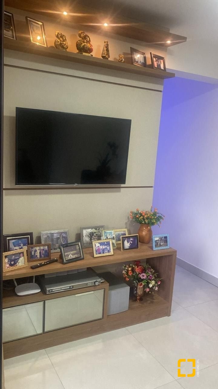 Apartamento com 65m², 2 quartos (sendo 1 suíte), 2 garagens, no bairro Cidade Universitaria Pedra Branca em Palhoça