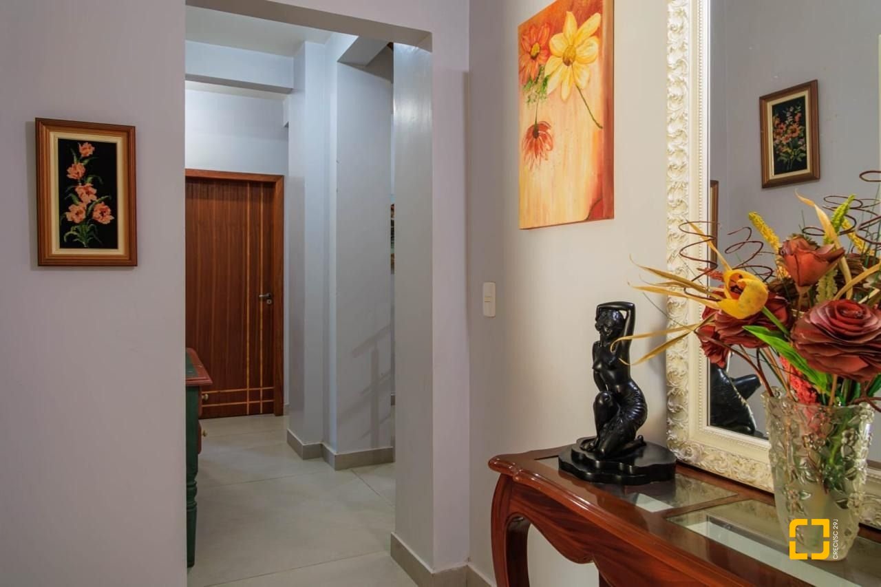 Casa de Condomínio com 550m², 13 quartos (sendo 6 suítes), 2 garagens, no bairro Ingleses em Florianópolis