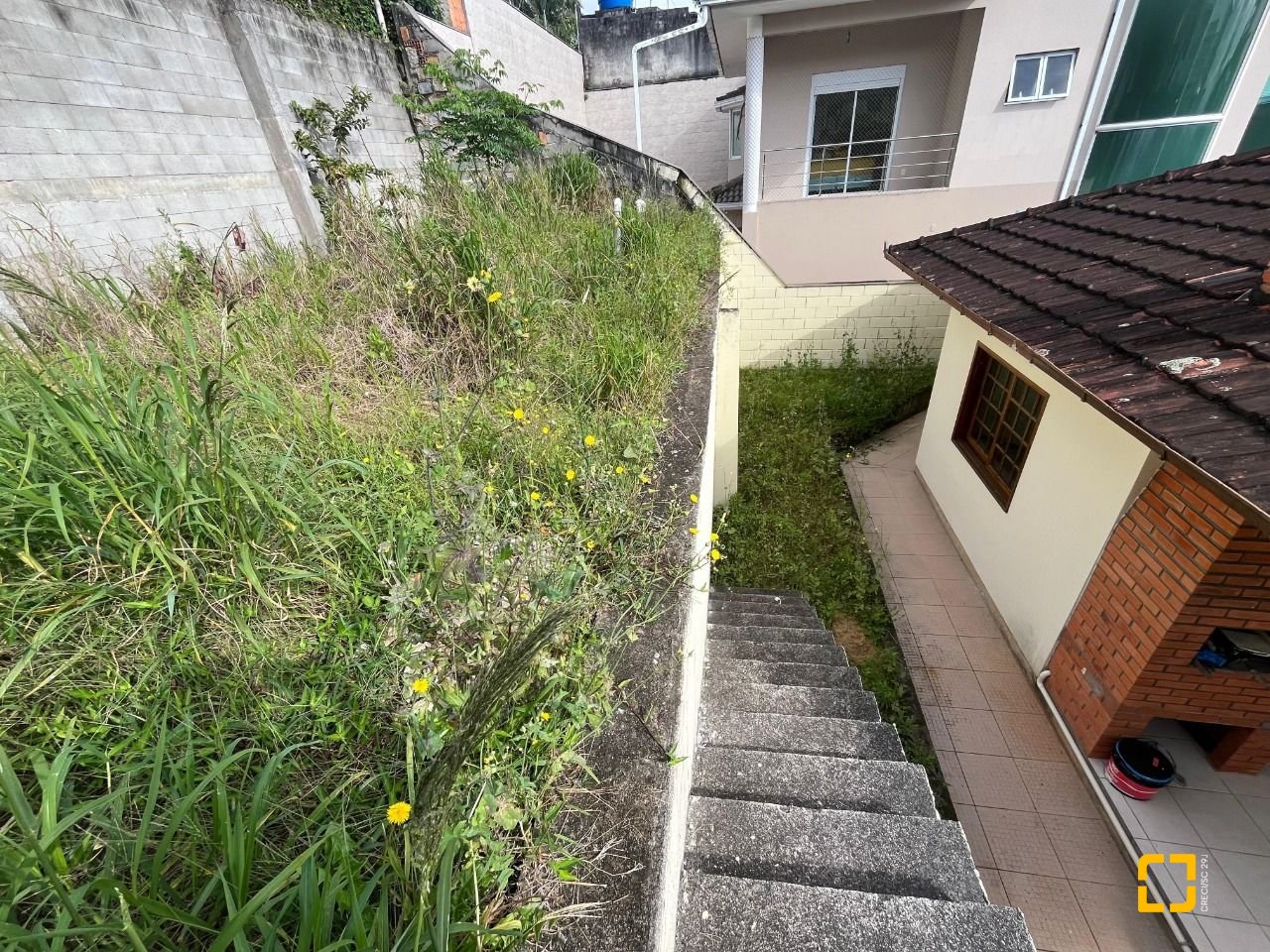 Casa com 189m², 3 quartos (sendo 1 suíte), 4 garagens, no bairro Centro em São José