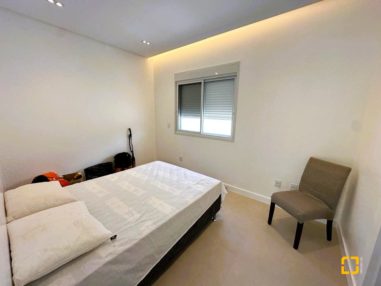 Casa de Condomínio com 189m², 3 quartos (sendo 3 suítes), 5 garagens, no bairro Camboa em Governador Celso Ramos