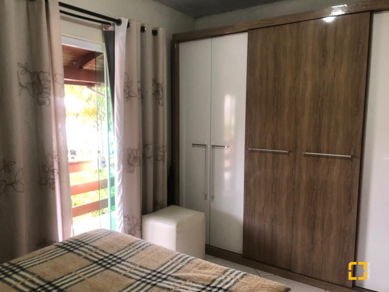 Casa com 280m², 3 quartos, 2 garagens, no bairro Bela Vista II em São José