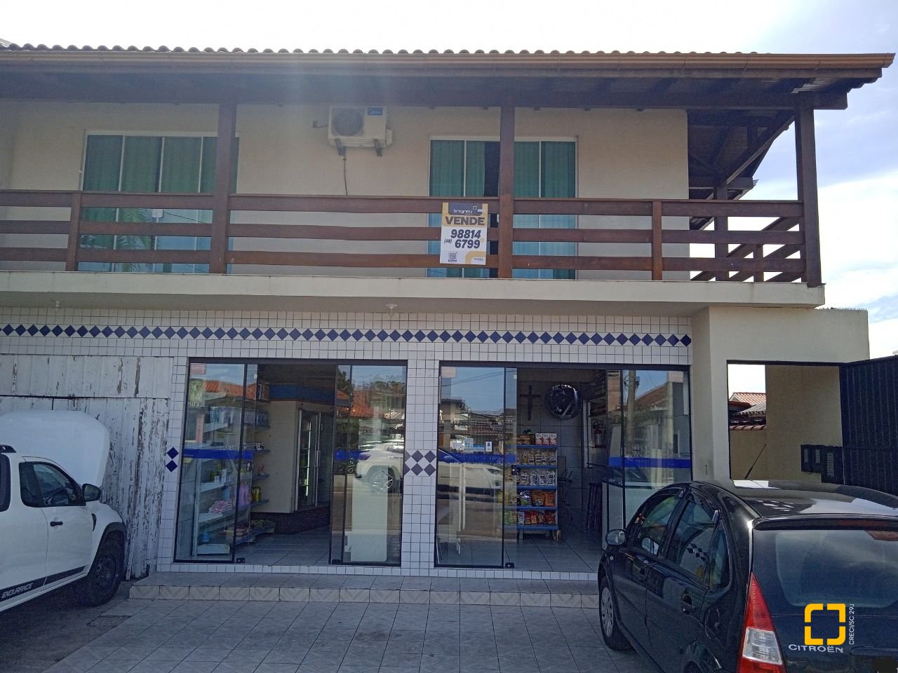 Casa com 280m², 3 quartos, 2 garagens, no bairro Bela Vista II em São José