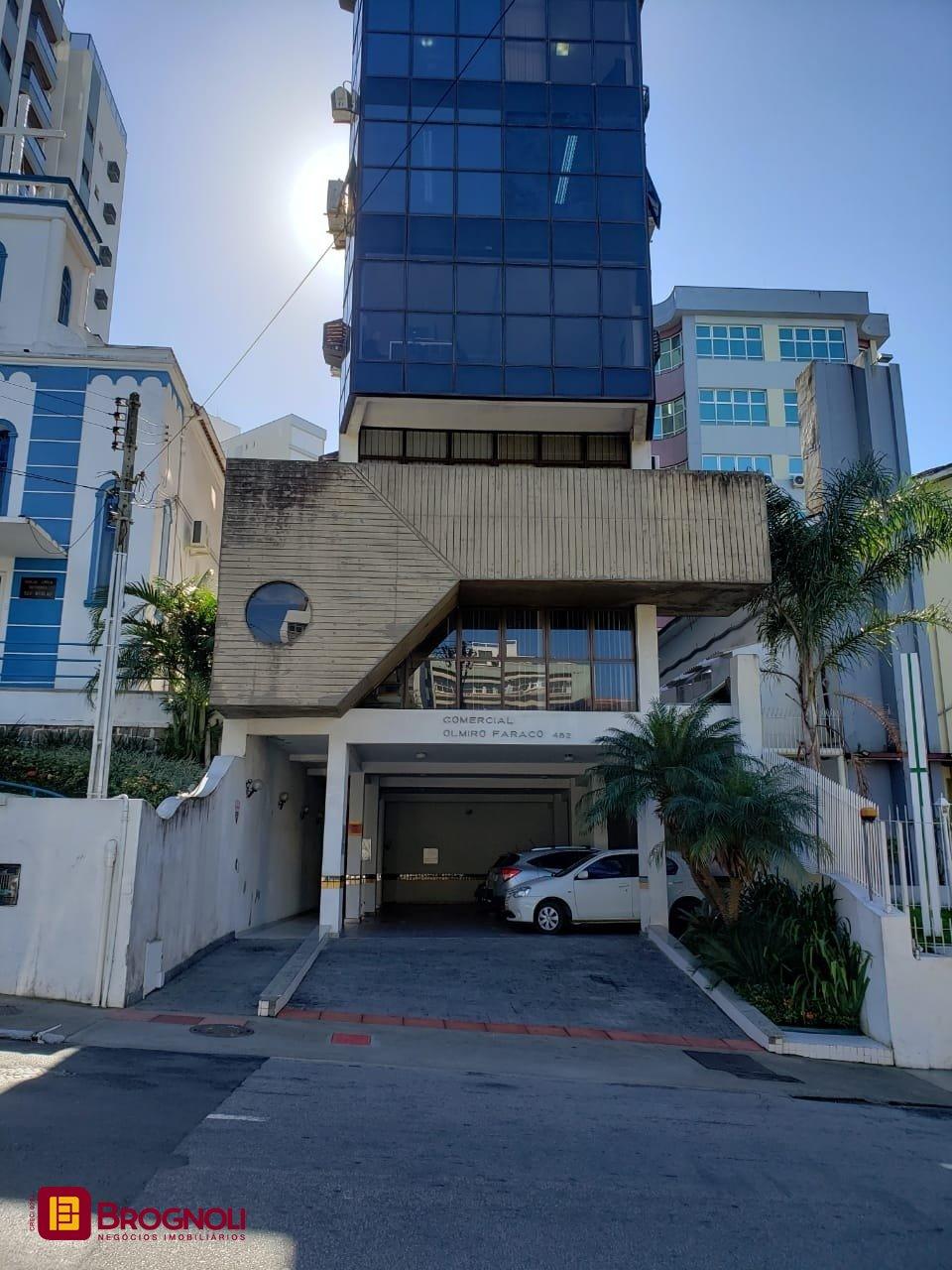 Garagem com 22m², 1 garagem, no bairro Centro em Florianópolis