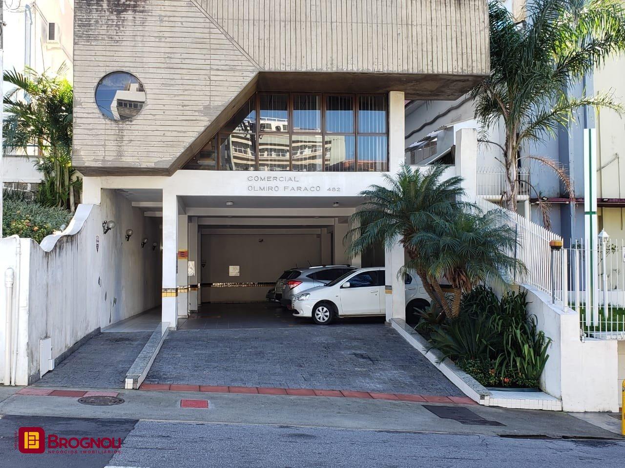 Garagem com 22m², 1 garagem, no bairro Centro em Florianópolis
