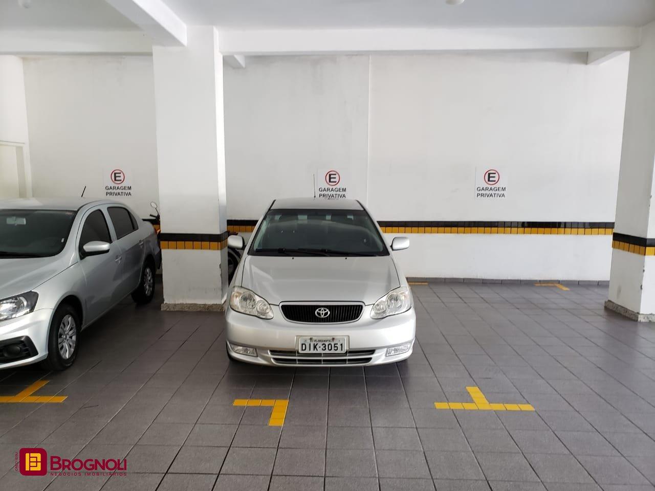 Garagem com 22m², 1 garagem, no bairro Centro em Florianópolis