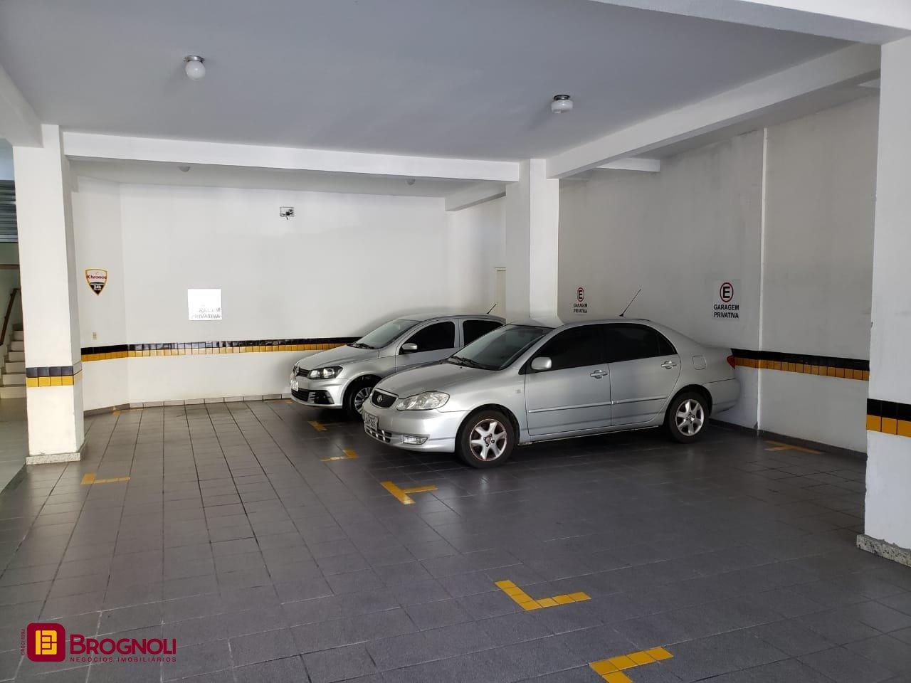 Garagem com 22m², 1 garagem, no bairro Centro em Florianópolis