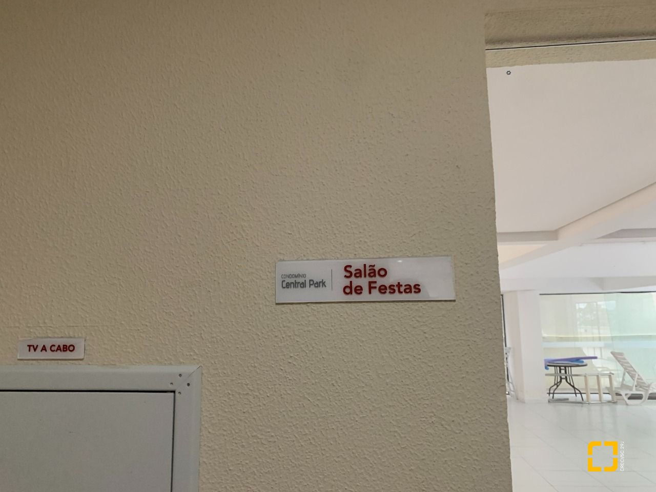 Apartamento com 72m², 3 quartos (sendo 1 suíte), 2 garagens, no bairro Itacorubi em Florianópolis