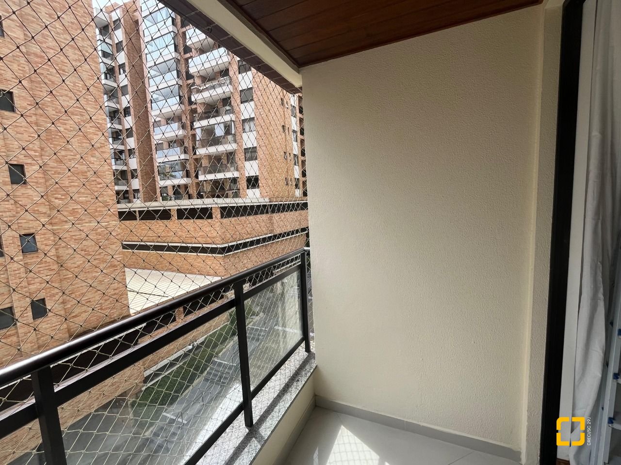 Apartamento com 72m², 3 quartos (sendo 1 suíte), 2 garagens, no bairro Itacorubi em Florianópolis