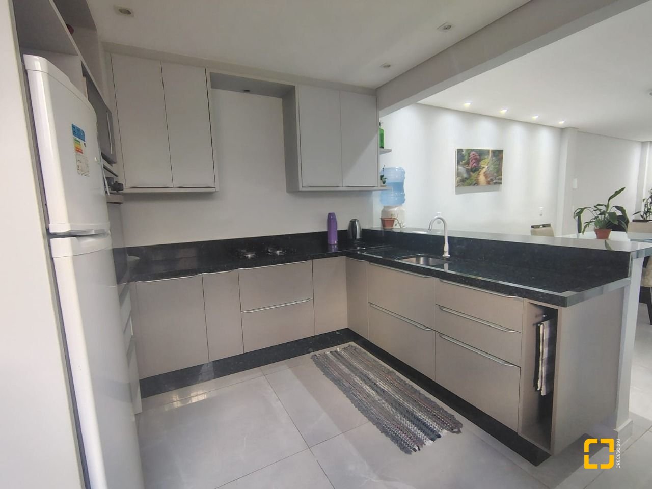 Casa com 107m², 4 quartos (sendo 1 suíte), 2 garagens, no bairro Vargem do Bom Jesus em Florianópolis
