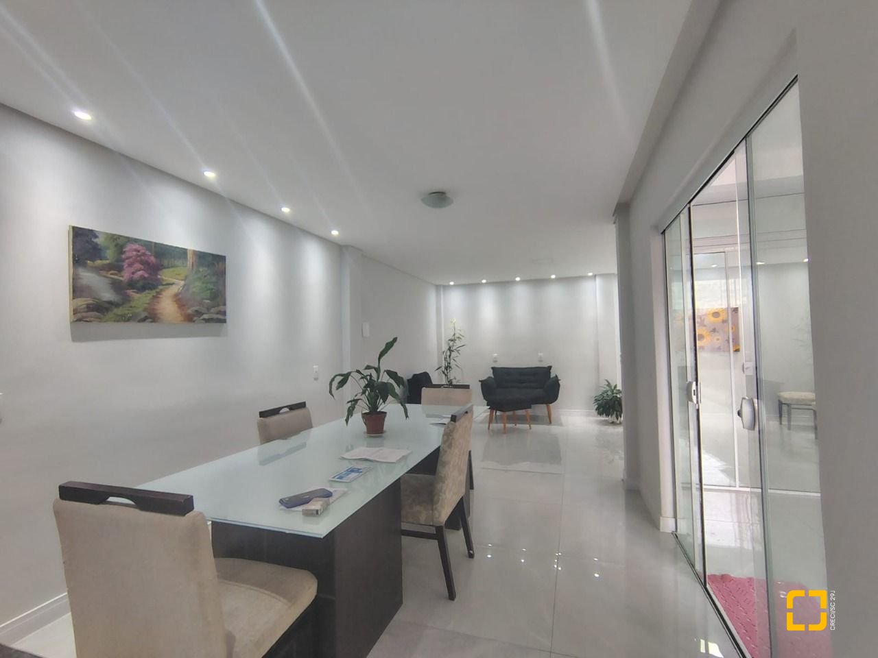 Casa com 107m², 4 quartos (sendo 1 suíte), 2 garagens, no bairro Vargem do Bom Jesus em Florianópolis