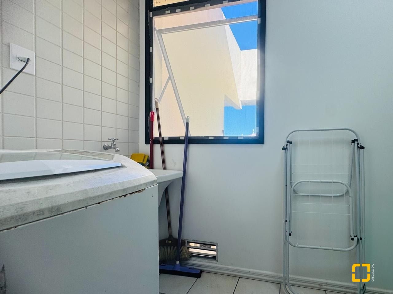 Apartamento com 76m², 3 quartos (sendo 1 suíte), 1 garagem, no bairro Lagoa da Conceição em Florianópolis