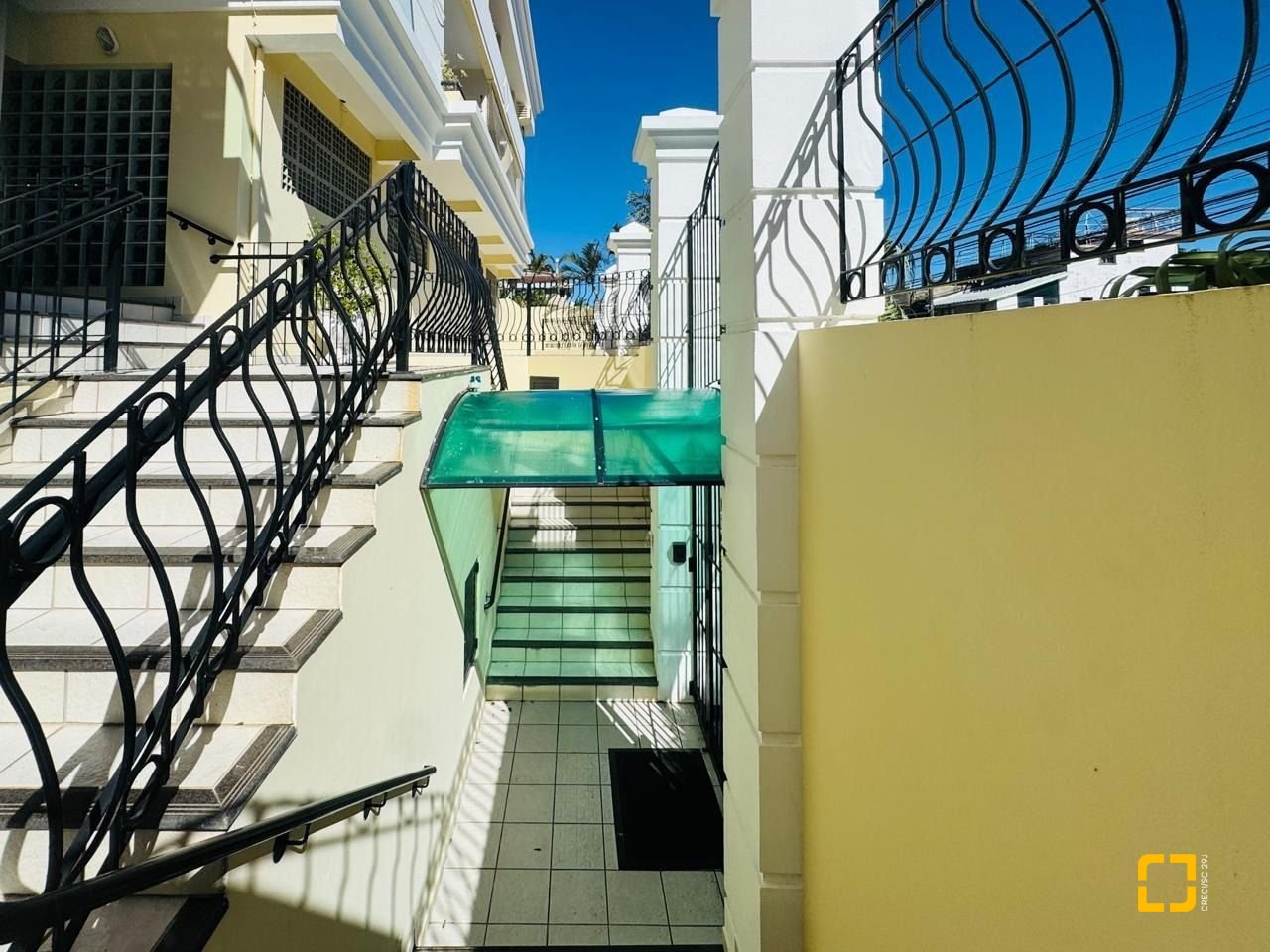 Apartamento com 76m², 3 quartos (sendo 1 suíte), 1 garagem, no bairro Lagoa da Conceição em Florianópolis