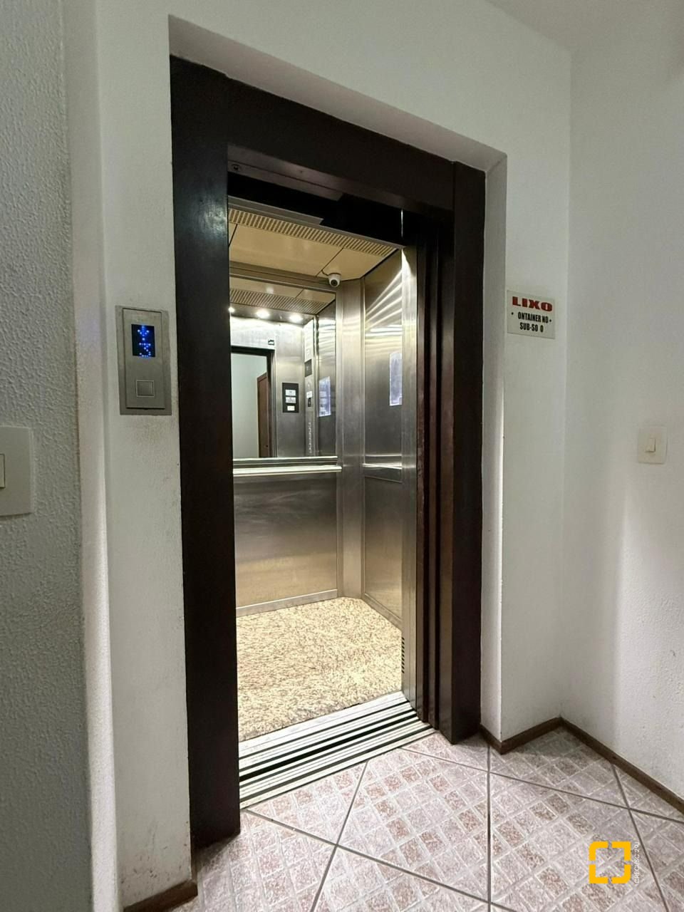 Apartamento com 59m², 2 quartos, 1 garagem, no bairro Ingleses em Florianópolis