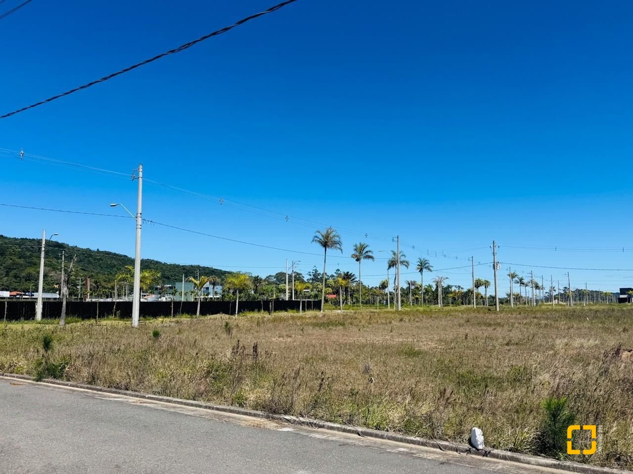 Terreno com 450m², no bairro Ingleses do Rio Vermelho em Florianópolis