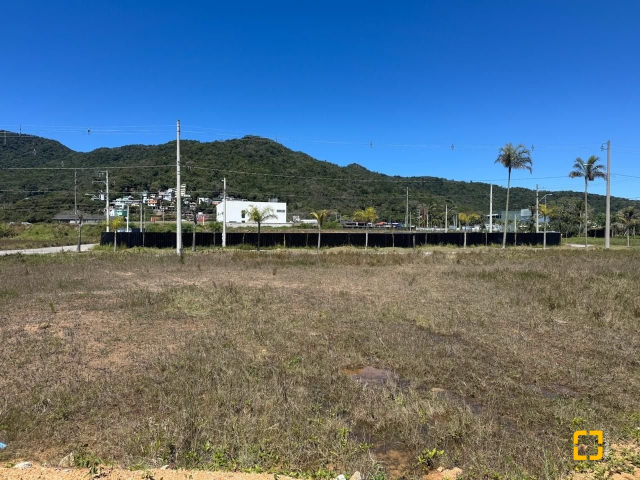 Terreno com 450m², no bairro Ingleses do Rio Vermelho em Florianópolis