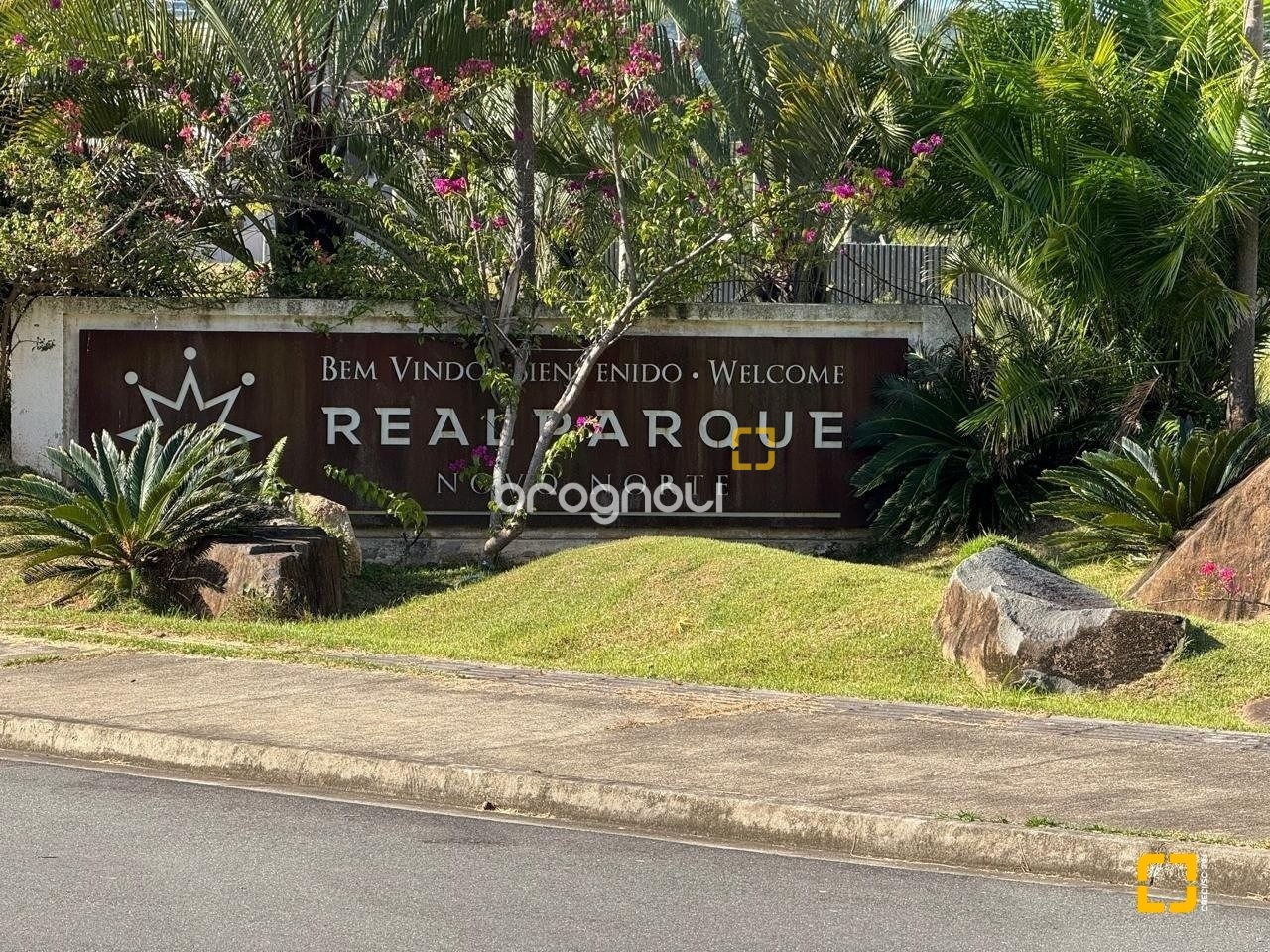 Terreno com 450m², no bairro Ingleses do Rio Vermelho em Florianópolis