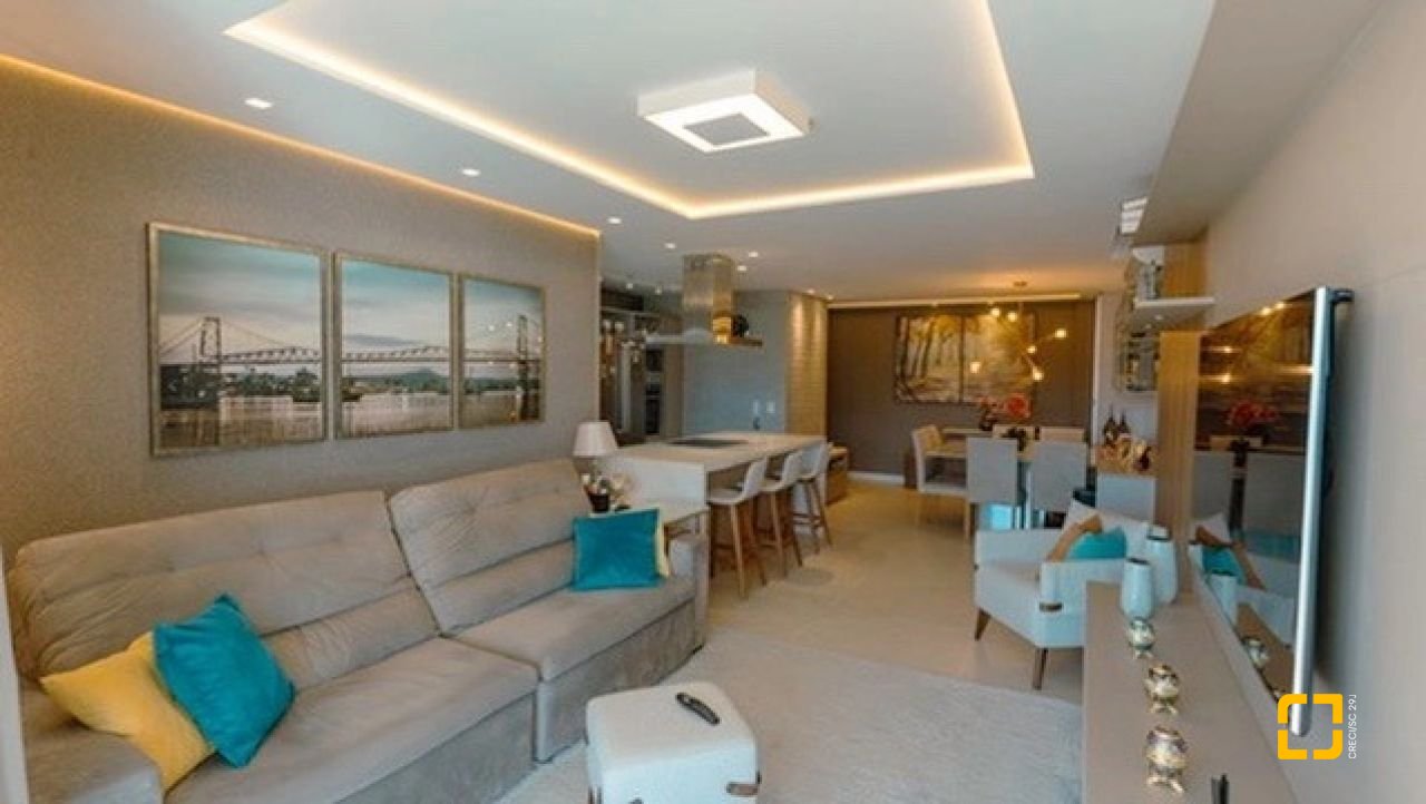 Apartamento com 122m², 4 quartos (sendo 1 suíte), 2 garagens, no bairro Beiramar em Florianópolis
