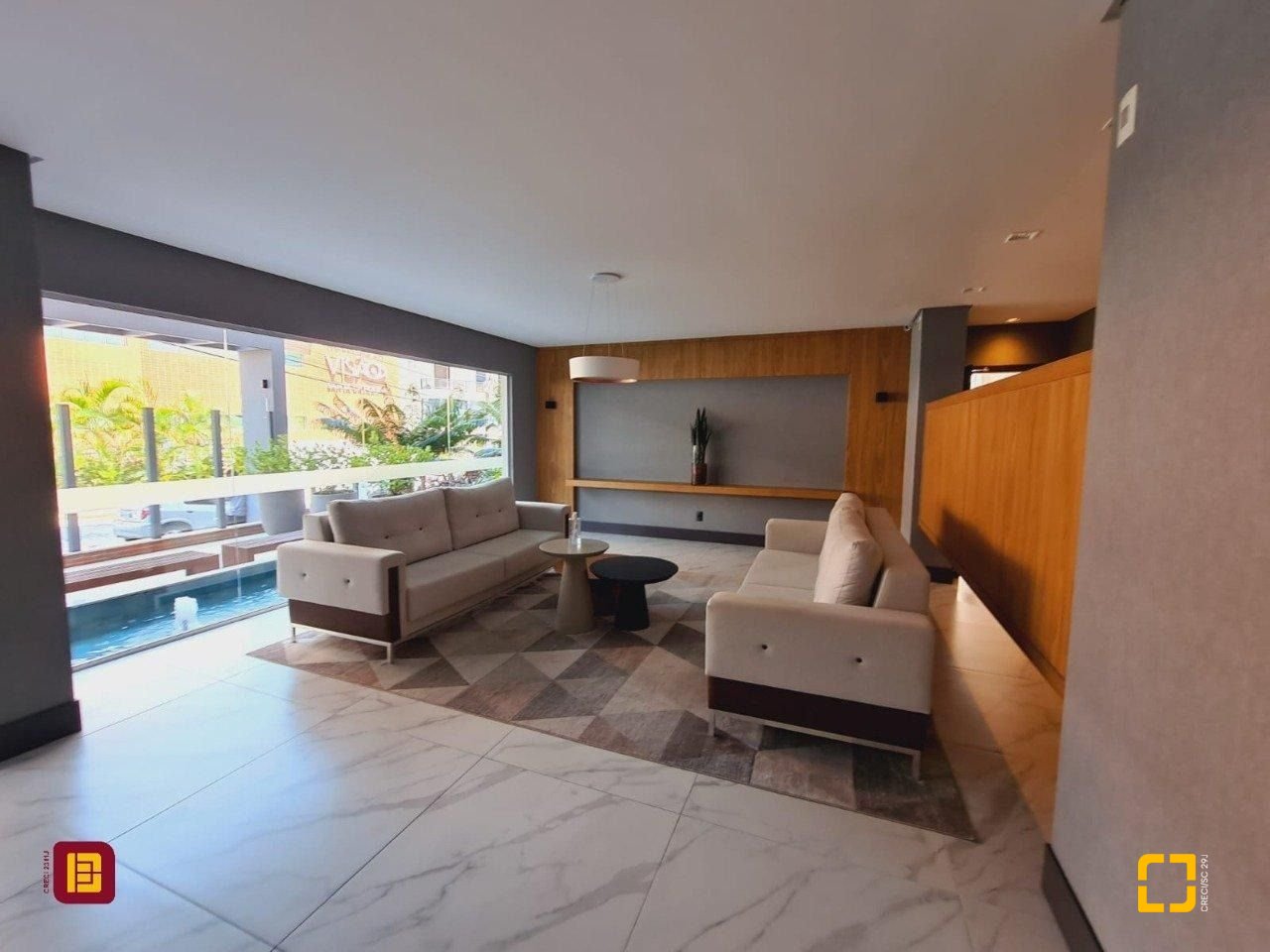 Apartamento com 122m², 4 quartos (sendo 1 suíte), 2 garagens, no bairro Beiramar em Florianópolis