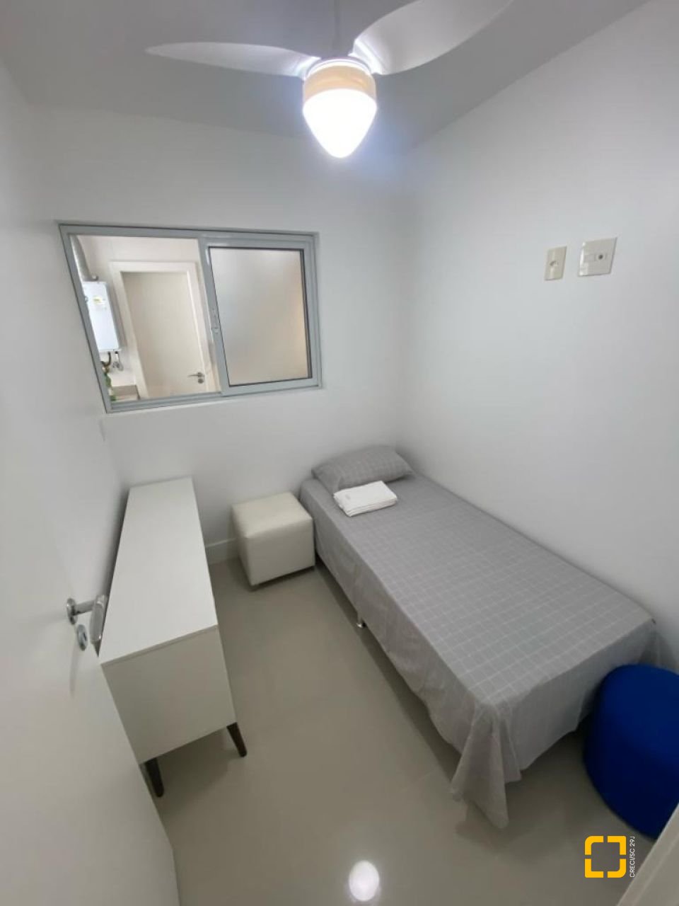 Apartamento com 137m², 5 quartos (sendo 4 suítes), 2 garagens, no bairro Canasvieiras em Florianópolis
