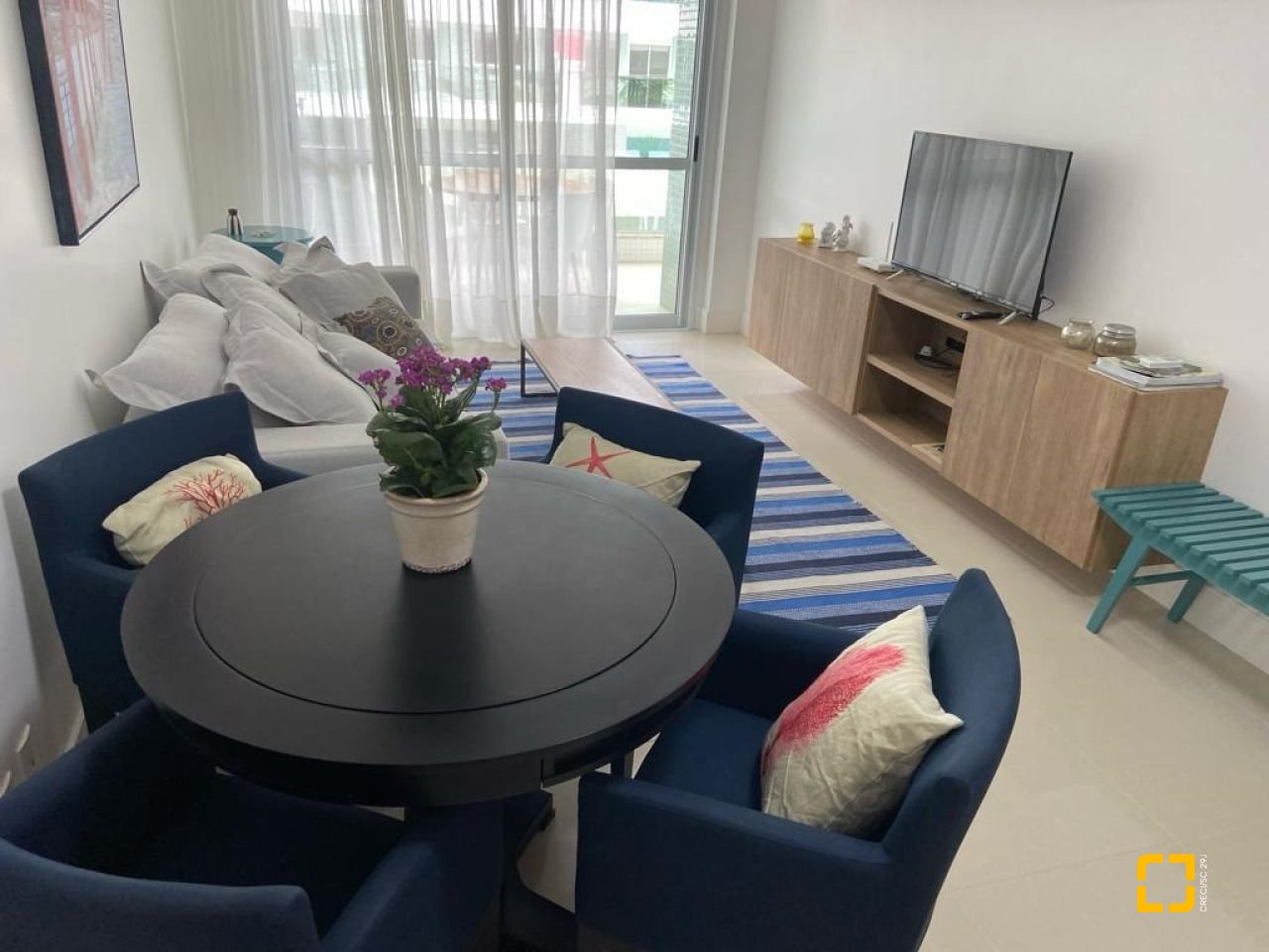 Apartamento com 137m², 5 quartos (sendo 4 suítes), 2 garagens, no bairro Canasvieiras em Florianópolis