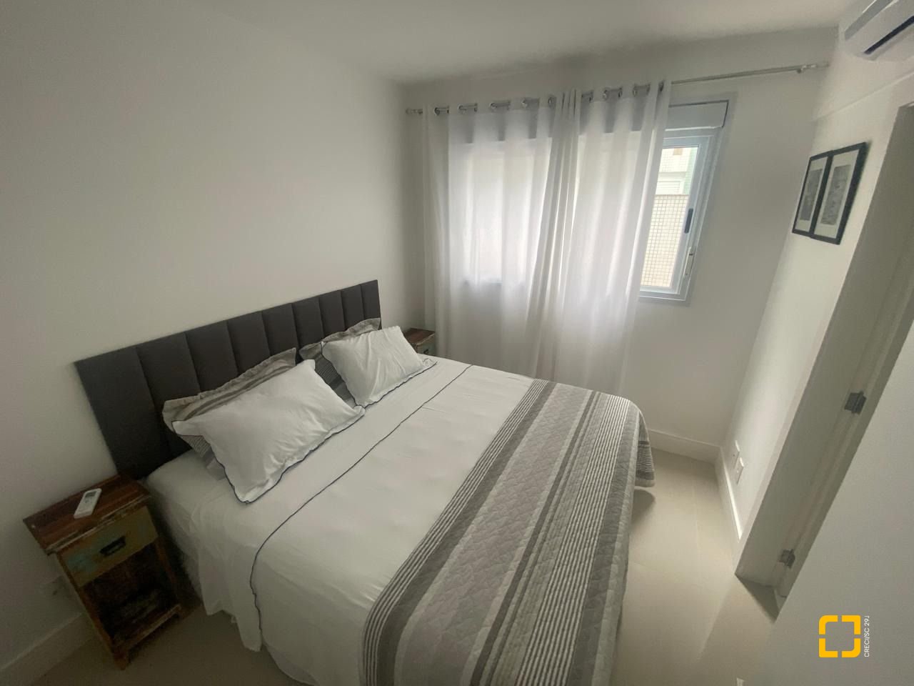 Apartamento com 137m², 5 quartos (sendo 4 suítes), 2 garagens, no bairro Canasvieiras em Florianópolis