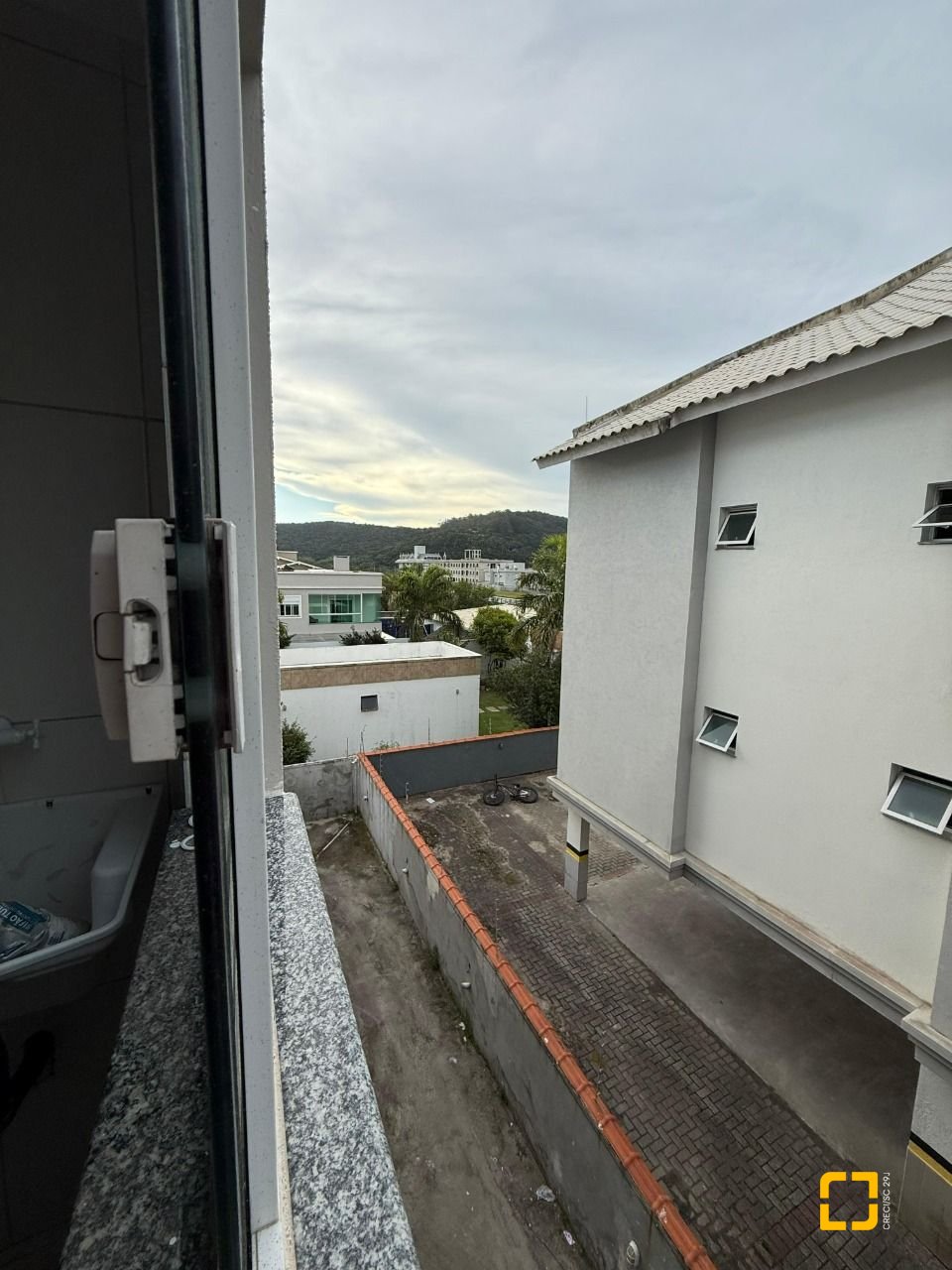 Apartamento com 75m², 2 quartos, 1 garagem, no bairro Ingleses em Florianópolis