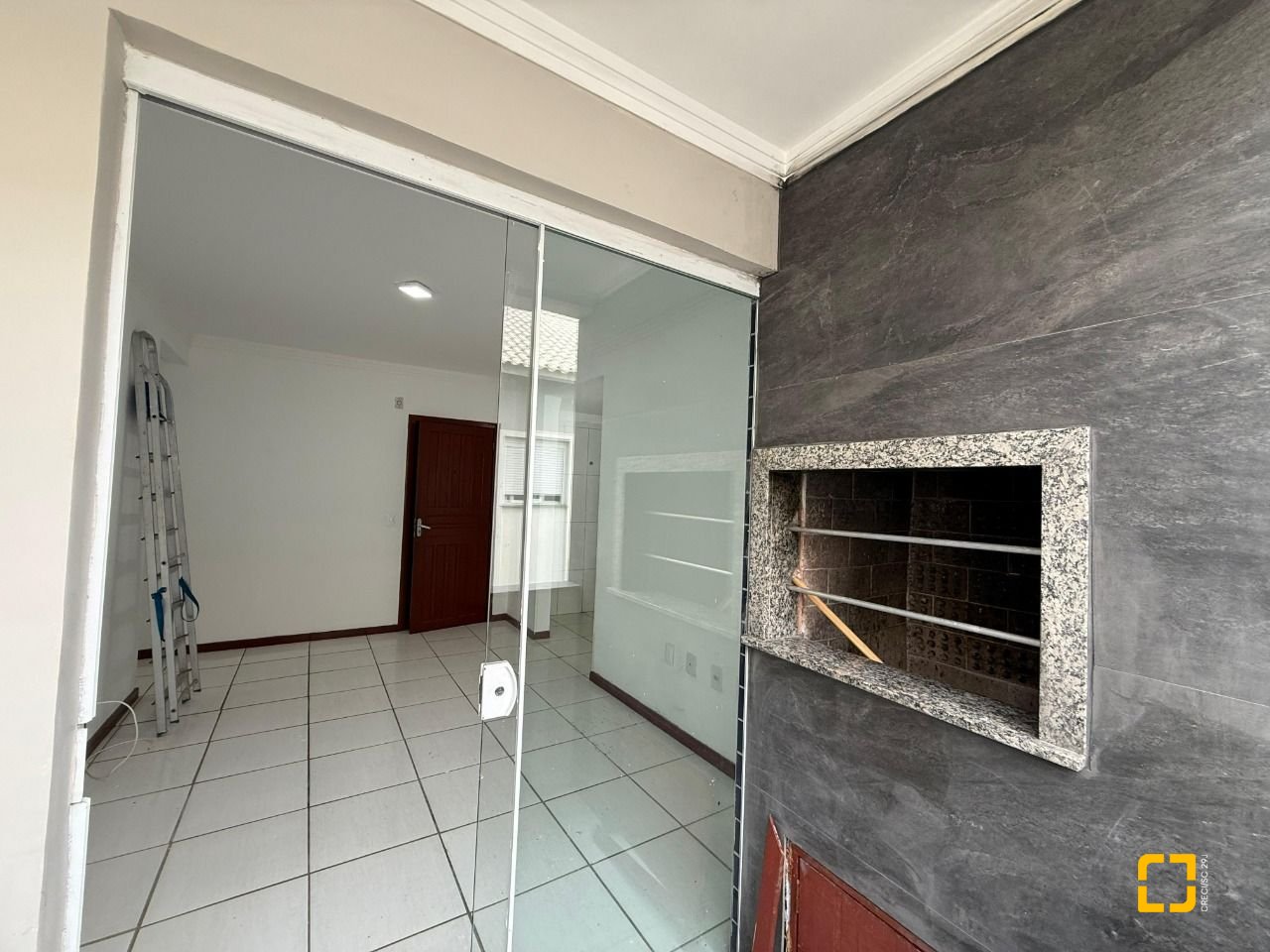Apartamento com 75m², 2 quartos, 1 garagem, no bairro Ingleses em Florianópolis