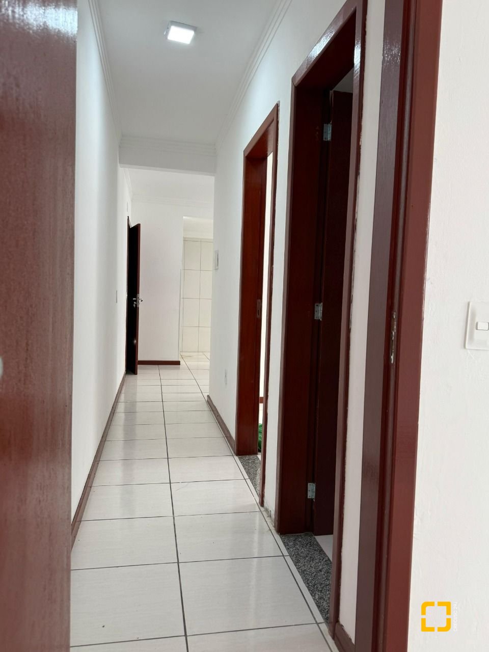 Apartamento com 75m², 2 quartos, 1 garagem, no bairro Ingleses em Florianópolis