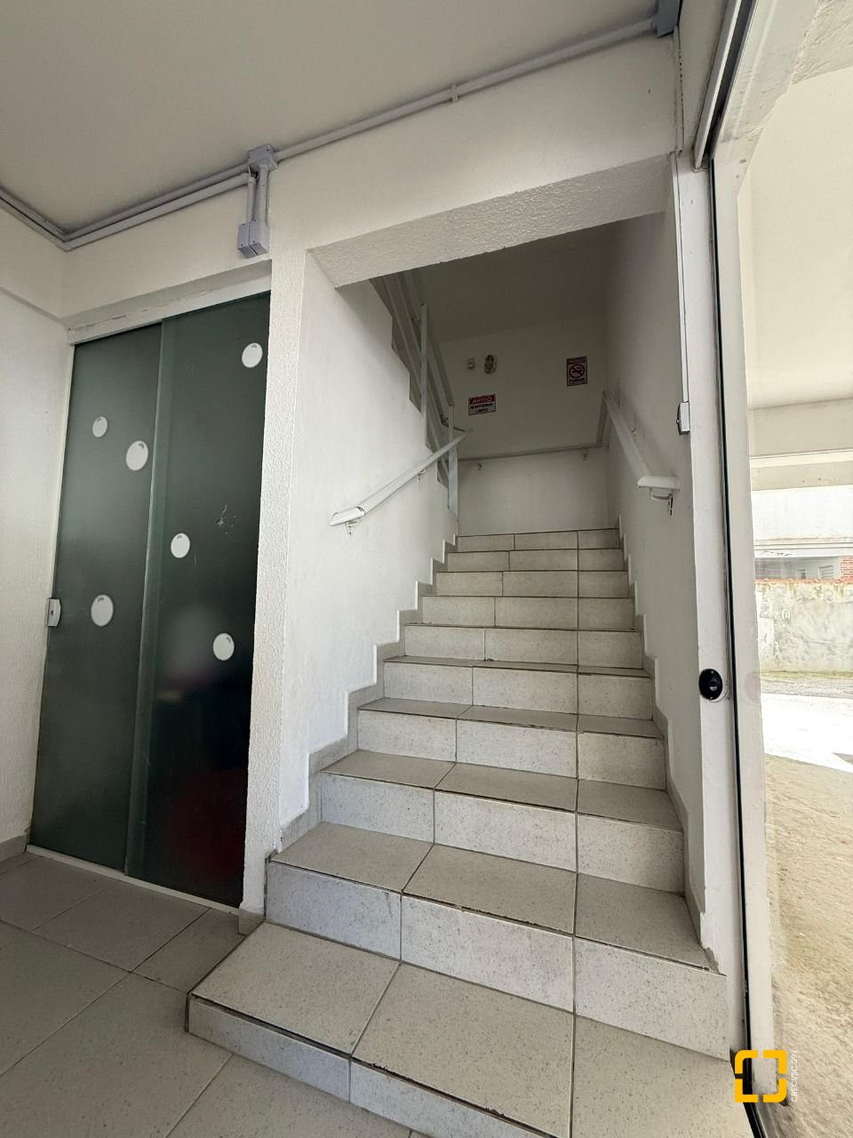 Apartamento com 75m², 2 quartos, 1 garagem, no bairro Ingleses em Florianópolis