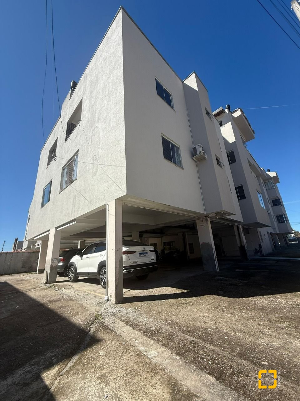 Apartamento com 75m², 2 quartos, 1 garagem, no bairro Ingleses em Florianópolis