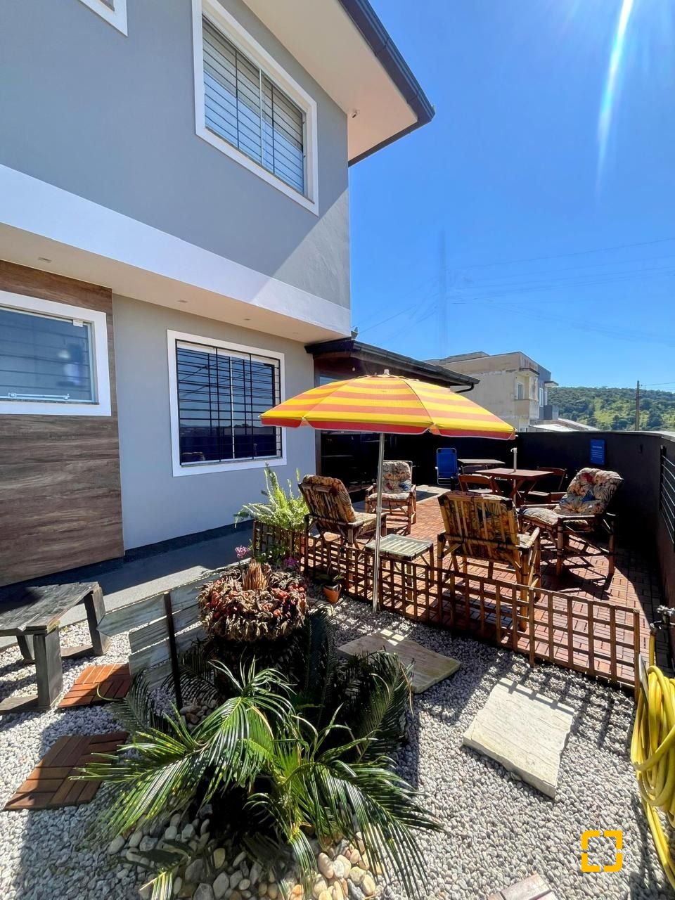 Casa com 89m², 3 quartos, 2 garagens, no bairro Potecas em São José