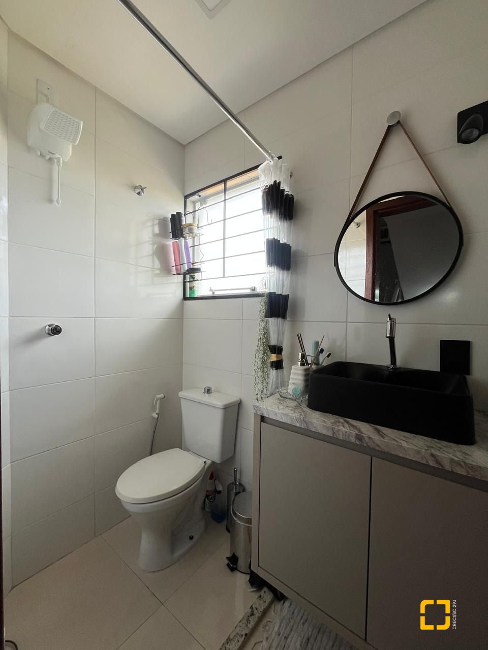 Casa com 89m², 3 quartos, 2 garagens, no bairro Potecas em São José