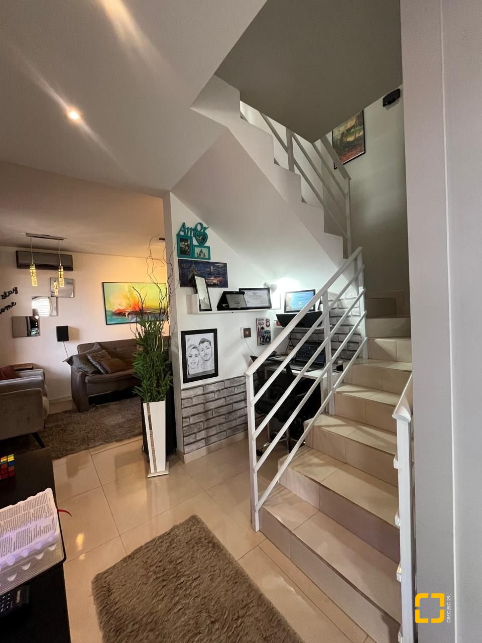 Casa com 89m², 3 quartos, 2 garagens, no bairro Potecas em São José