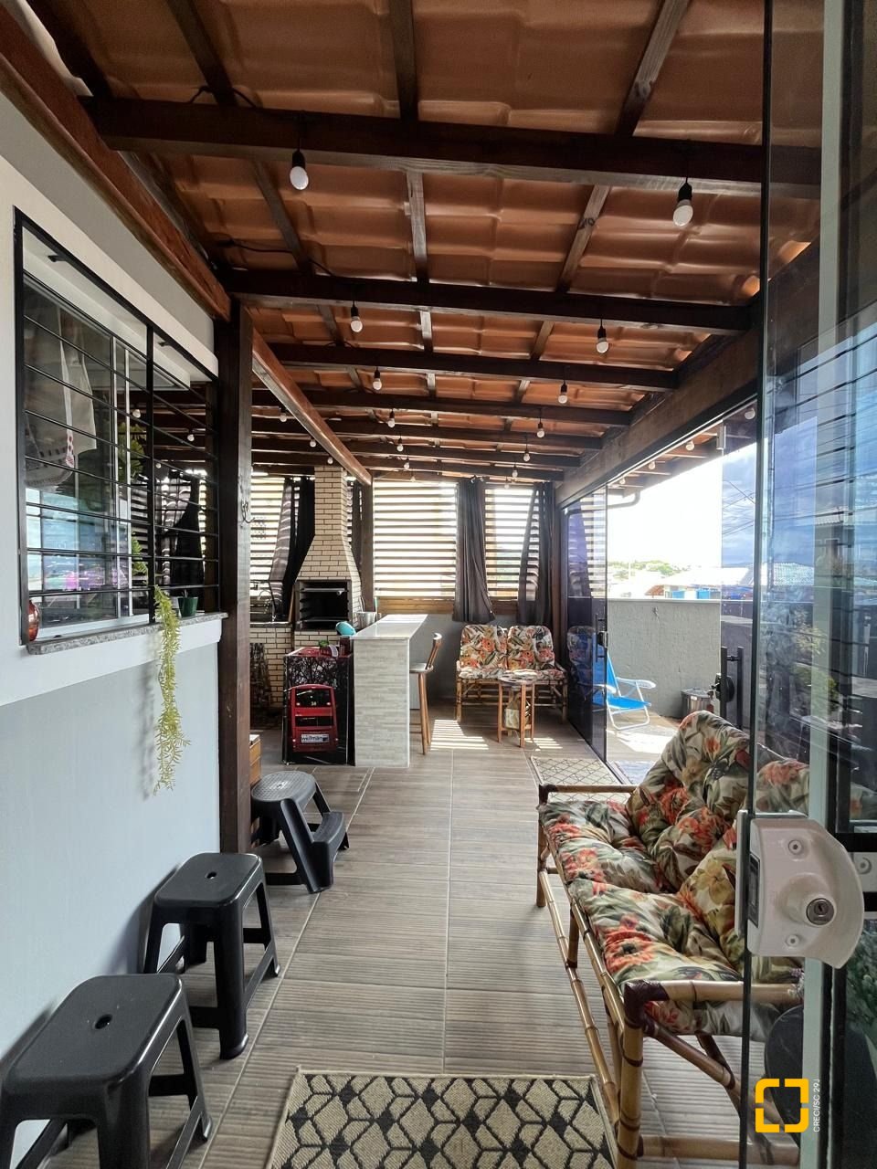 Casa com 89m², 3 quartos, 2 garagens, no bairro Potecas em São José