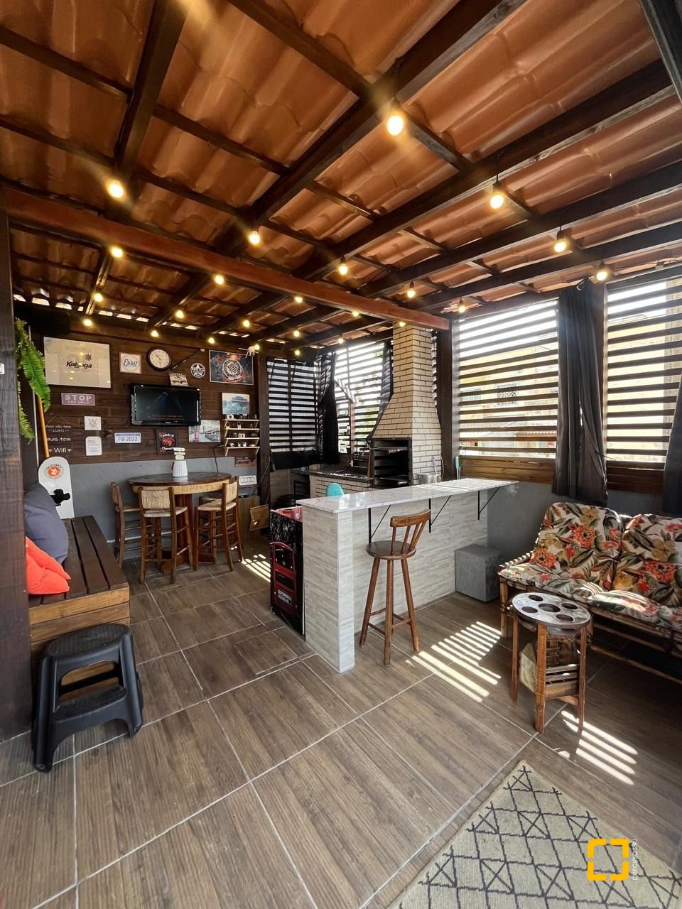 Casa com 89m², 3 quartos, 2 garagens, no bairro Potecas em São José